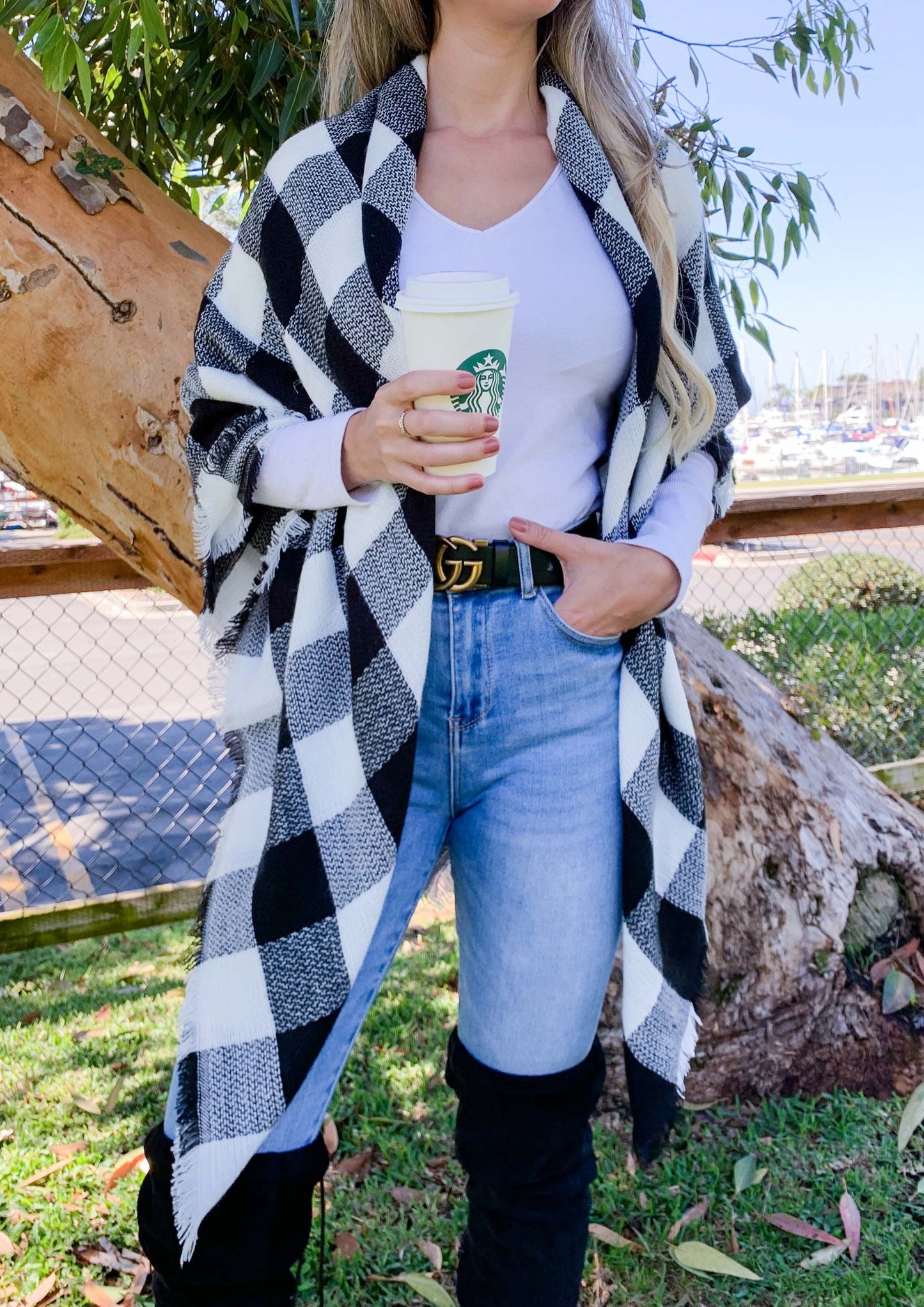 White/Black Buffalo Print Blanket Scarf With Fringe